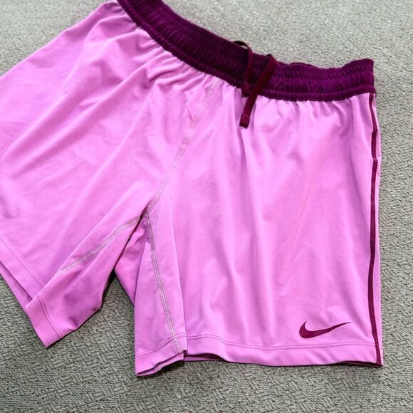 Nike Dri-Fit Women’s Athletic Shorts Pink Purple Size Small - Picture 1 of 10